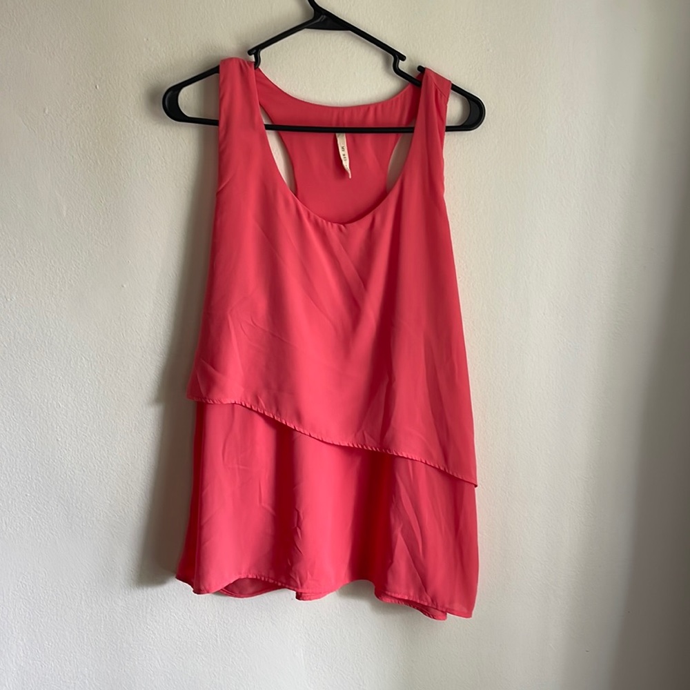 Gorgeous coral/pink loose tunic tank! Women’s L boutique tank💕